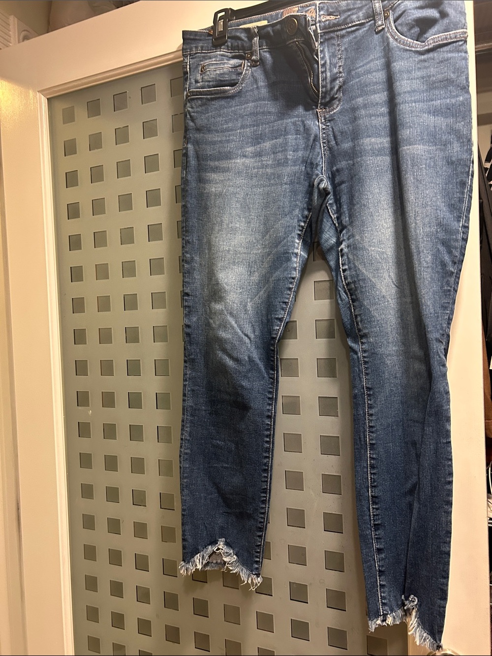 Kut from the Kloth - Carlo ankle skinny Jeans with Frayed Hem